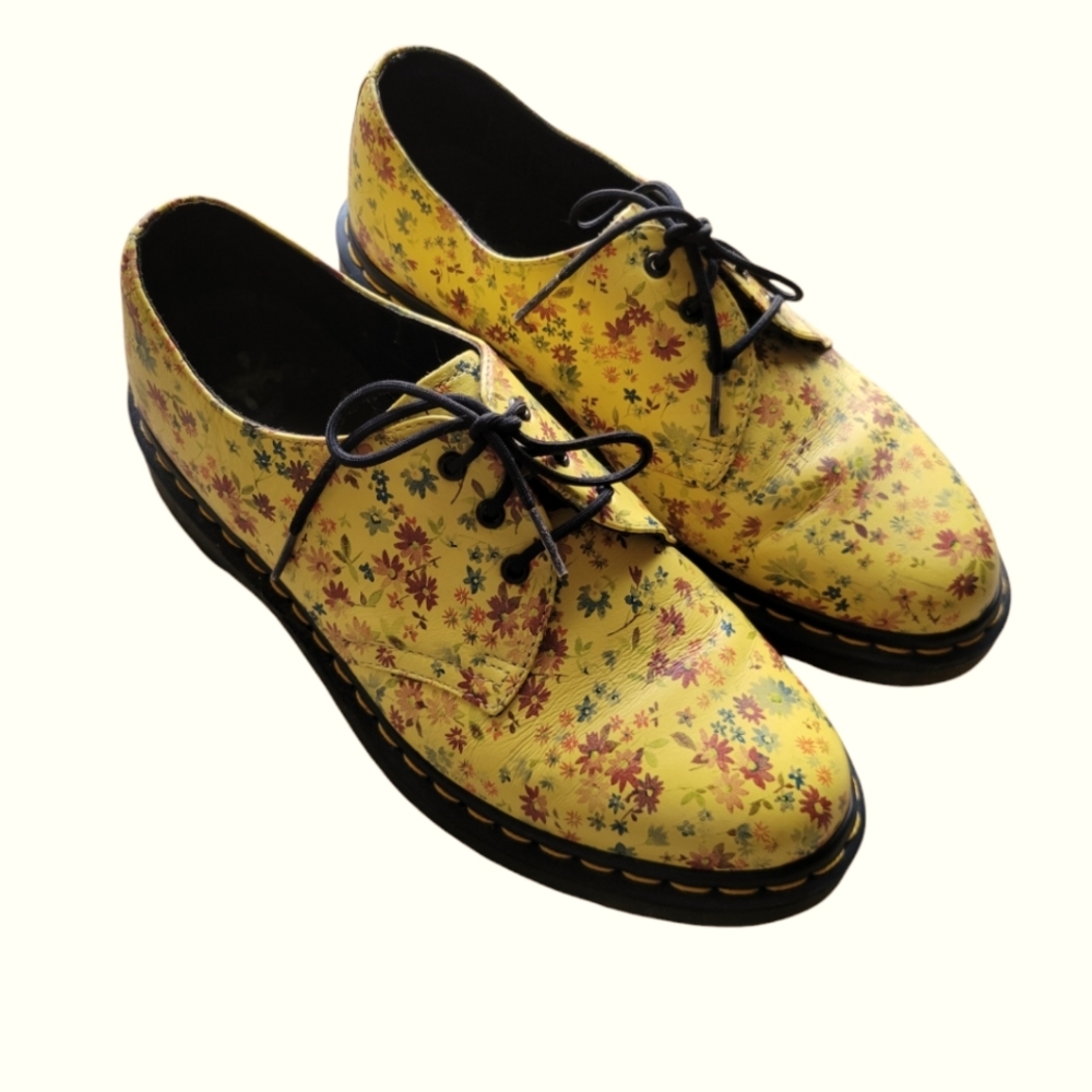 Dr Martens yellow mini floral 10084 platform lace up loafers women’s size 9